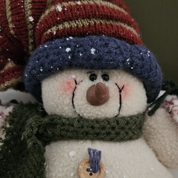 Snowmen Sitting Stuffed Set Holiday Winter Christmas Decoration - Picture 10 of 11